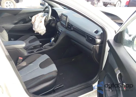 2020 Hyundai Veloster 2.0 from USA, damaged, VIN KMHTG6AF9LU030721